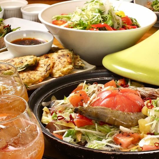 ◆大量蔬菜和海鮮！3種亞洲火鍋可供選擇！附無限暢飲【亞洲辣套餐】
