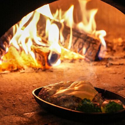 池尻大橋から徒歩5分！本格窯焼き料理をカジュアルに楽しむバル