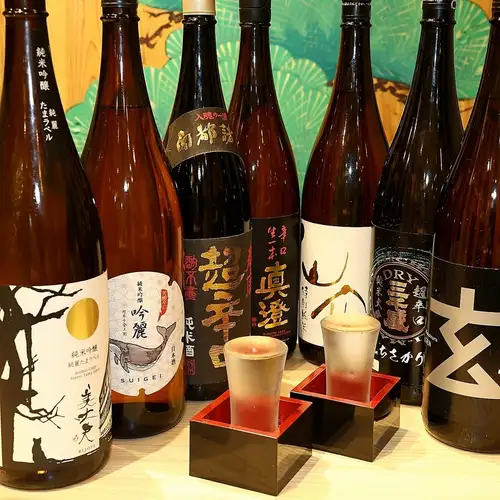 多种日本清酒◎