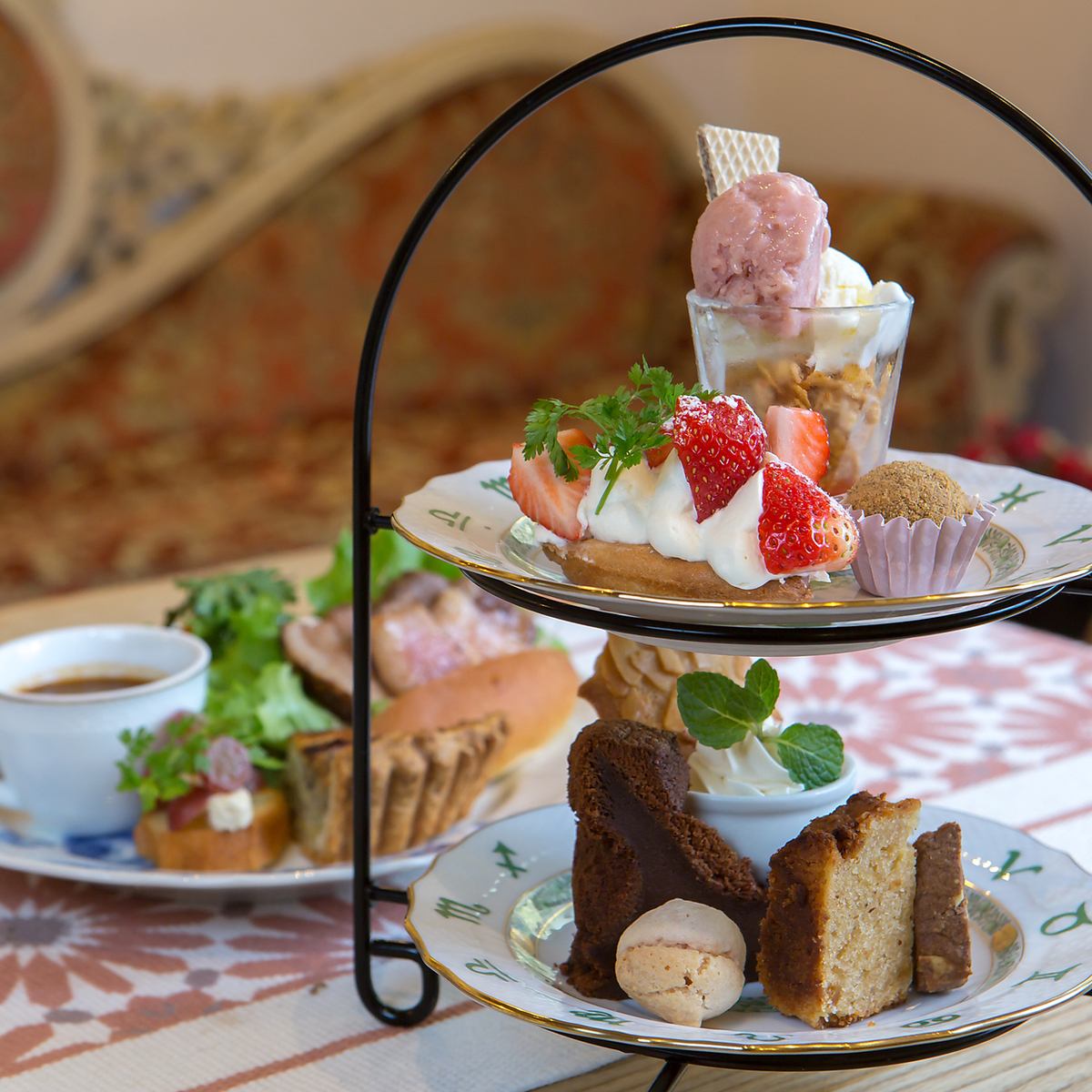 As a reward for yourself ◇ Have an elegant moment with afternoon tea ♪