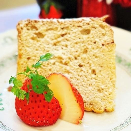 Tea flavored chiffon cake