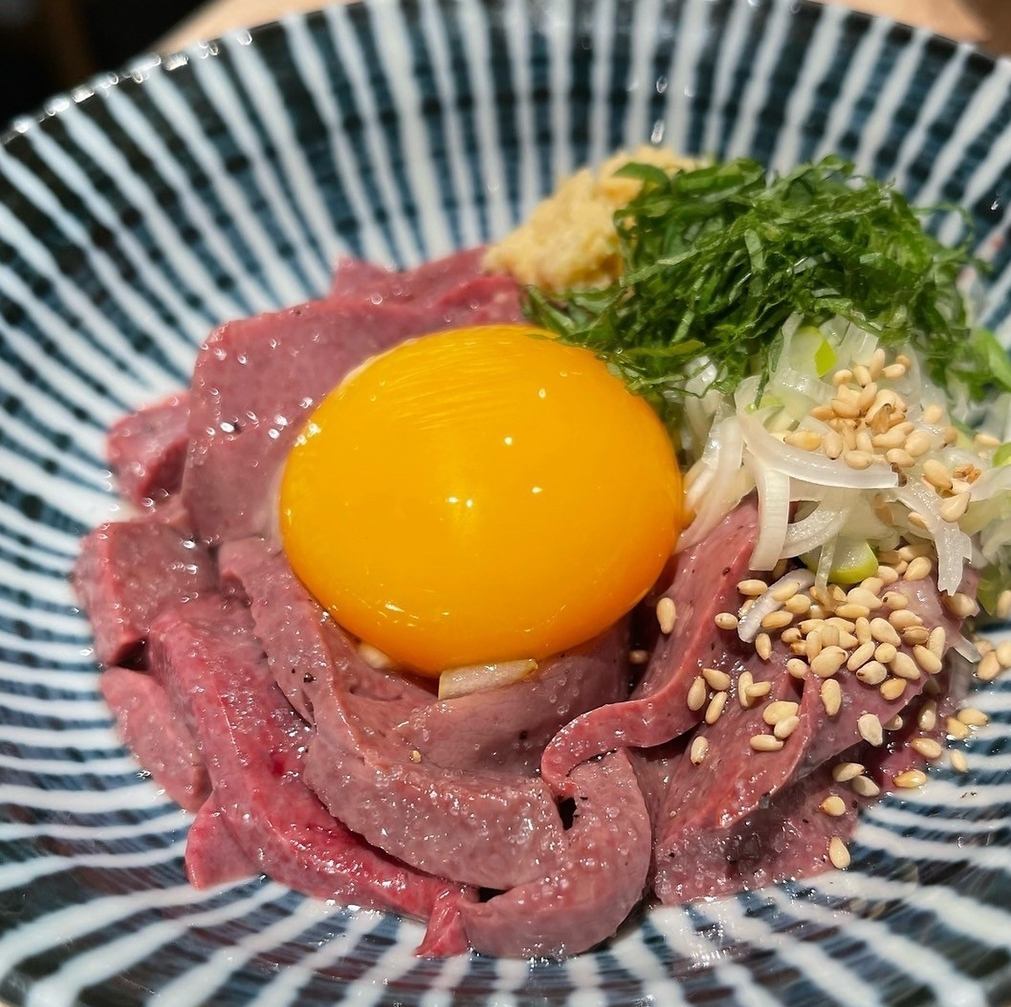 Public bar 55GOGO opened Directly from Shibaura, meat sashimi, yakiton