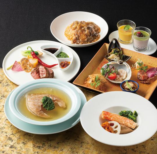 【宋】フカヒレ姿煮、特大海老、銘柄和牛に蟹味噌など贅を尽くしたコース