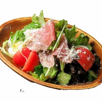 Raw ham salad