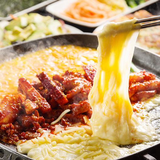Still popular! All-you-can-eat rich and spicy cheese dakgalbi!
