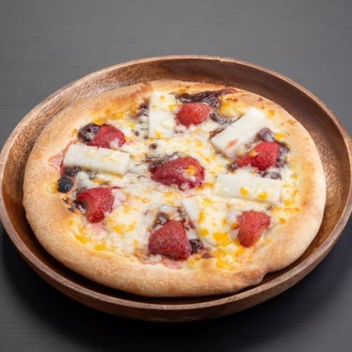 森の工房マミーピザのいちご大福ピザ