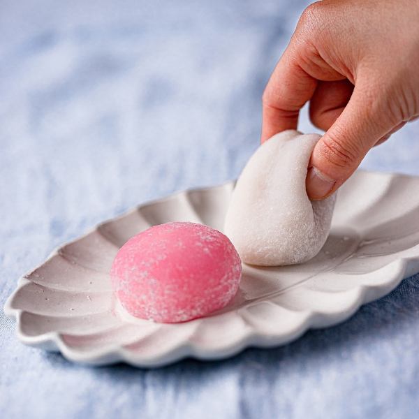 [The ultimate daifuku that is soft enough to drink♪] Daifuku from ItWokashi, a long-established store with over 300 years of history, is now available☆
