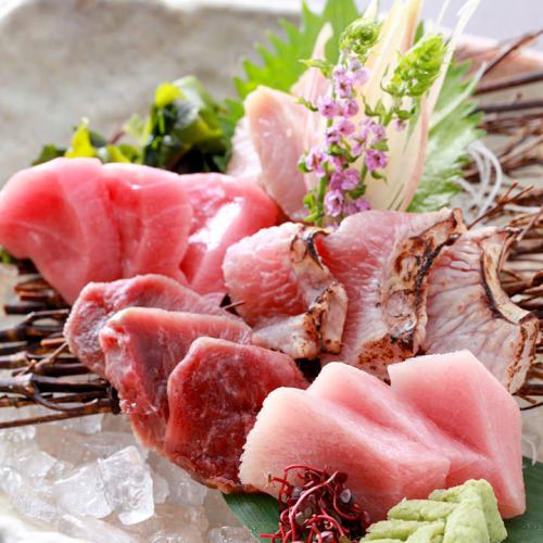 什錦新鮮採摘的魚生魚片此金槍魚也包括在內！訂單率90％!!