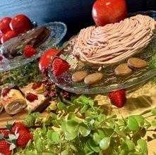 2月特定日限定★旬のイチゴと濃厚チョコの贅沢デザートビュッフェ！