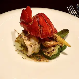 オマール海老と旬野菜のグリル