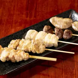 【オーダーに迷ったらまずはこれ！】おまかせ串5種盛り