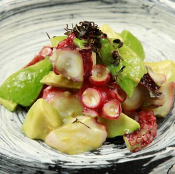 タコとアボガドのマリネ