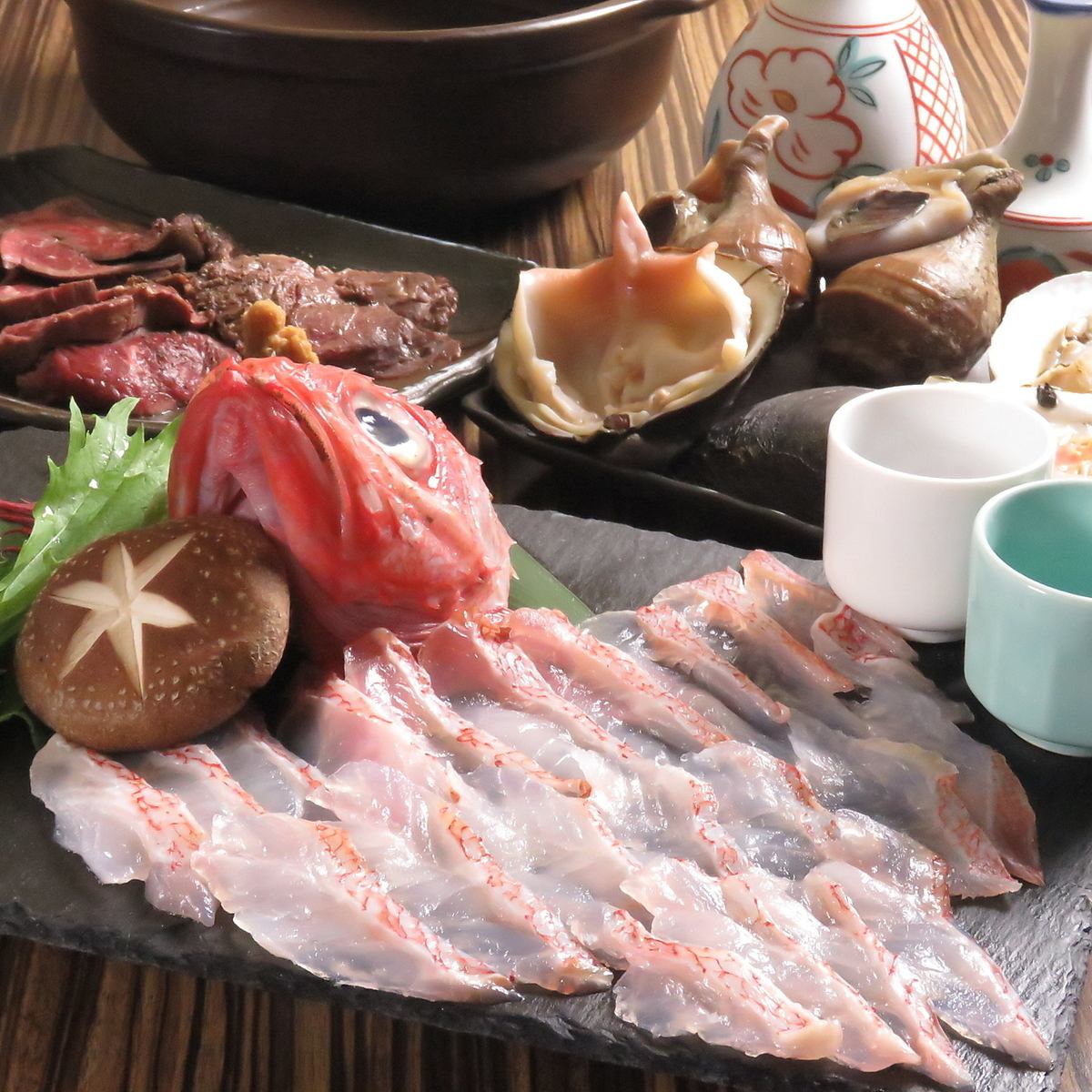 We offer dishes such as robatayaki using seafood that the discerning owner is proud of!
