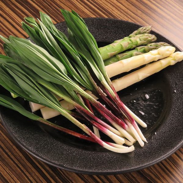 We have a wide selection of Hokkaido's spring flavors, including asparagus and wild garlic!