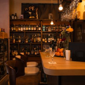 全8席ご用意しております。最大2名様でご利用可能です。