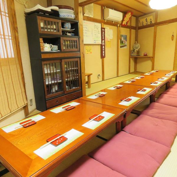 As you go up the stairs in the back of the store, the seats on the second floor are private rooms and you can make a reservation for 5 to 20 people ★ As it is a room, you can relax.Please come and visit us at various banquets of adults!