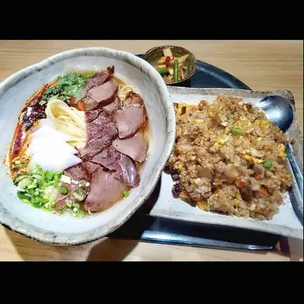 [Set Meal Available Until 5 PM] Lanzhou Ramen and Beef Fried Rice Set