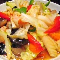 Pad Pak Ruam Mit (Stir-fried mixed vegetables)