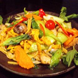 Pad Kee Mao (spicy fried noodles with basil)