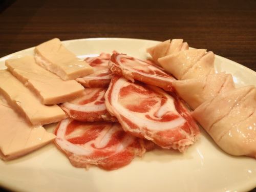 選び抜いた肉、焼けばわかる。