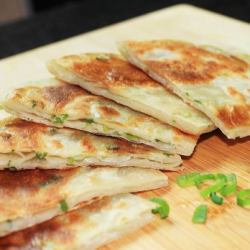 Scallion oil rice cake