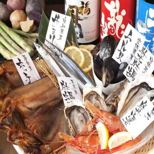 漁師直送!毎朝市場から買付けた鮮度抜群の旬の魚介類