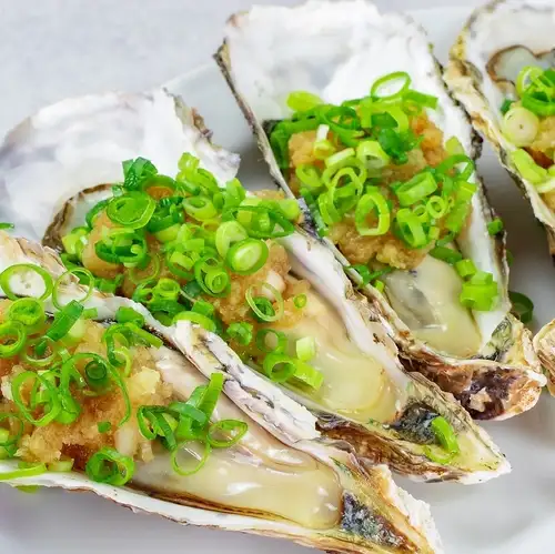 Oyster with grated daikon radish and ponzu sauce (1 piece)