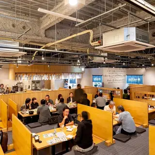 掘りごたつ席は宴会にもお薦め!団体様の宴会コースに最適♪最大64名様まで座れます!