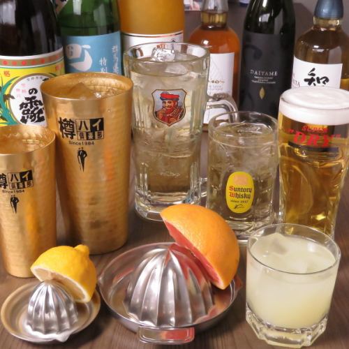 果肉感たっぷりの完熟もも酒や多彩な果実酒で華やかに