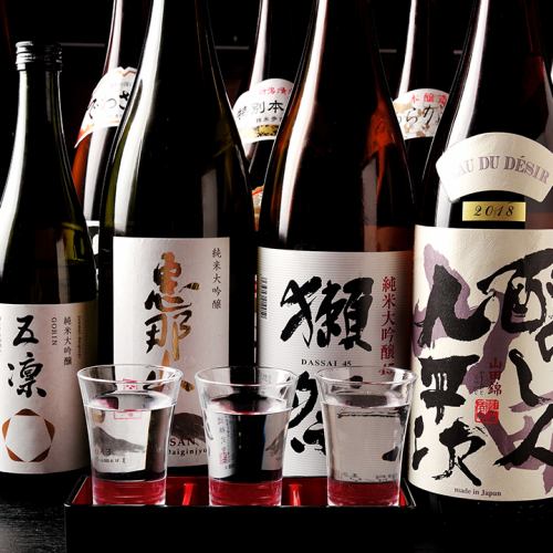 豊富な種類の日本酒を取り揃えております♪