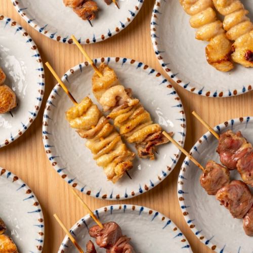 もも、鶏ねぎま、鶏レバー、ハツ、砂肝、鶏皮、ぼんじり、つくね