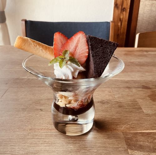 ランチの後に楽しめるデザートメニュー♪