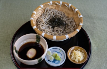 ざる温泉玉子付