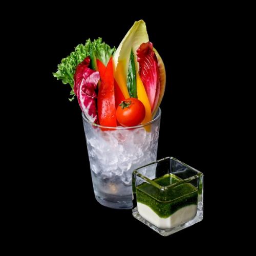 オリジナルハーブソースの野菜ディップ