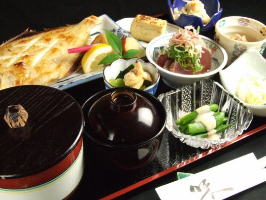 午餐美味的日本料理！