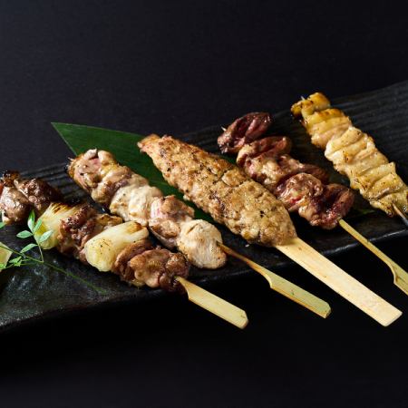 比内地鶏串焼き盛り合わせ(塩/タレ)