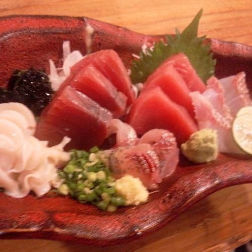 We will serve fresh fish procured every morning as "sashimi"!