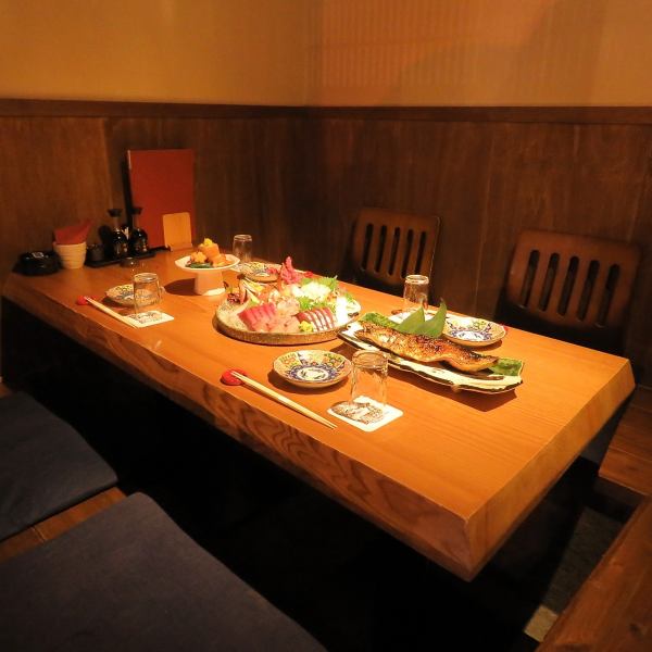 [1 minute walk from Sendai Station] 1 minute walk from Sendai Station! Enjoy a relaxing time in the atmosphere of the store.The store is fully equipped with semi-private table seats and complete private room seats.Please relax at the station Chika on your way home.