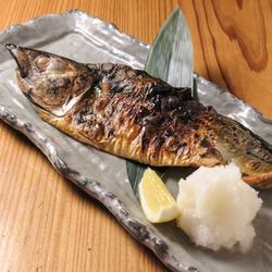 Charcoal-grilled Kinka mackerel (one fish)