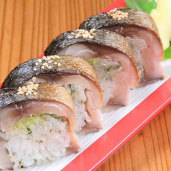Broiled Kinka mackerel stick sushi 4 pieces
