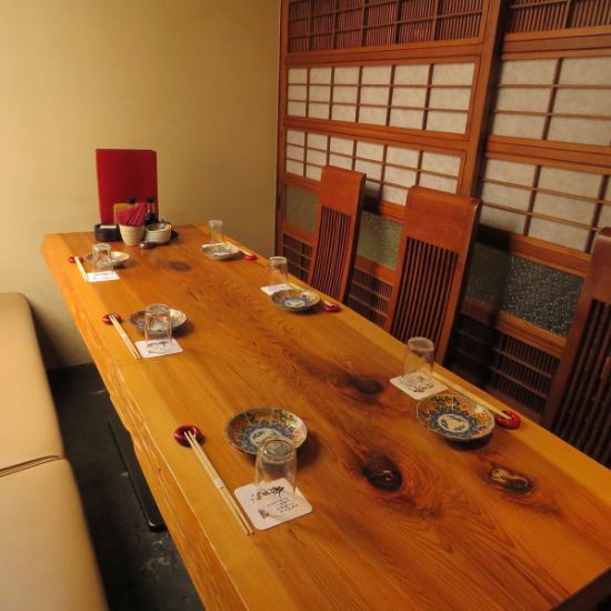 從車站步行1分鐘！在輕鬆的私人房間裡，品嚐以“ Kanaichi Aro”為驕傲的鮮魚和當地清酒。