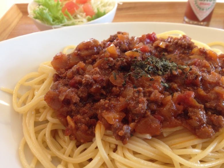 Meat spaghetti <with mini salad>