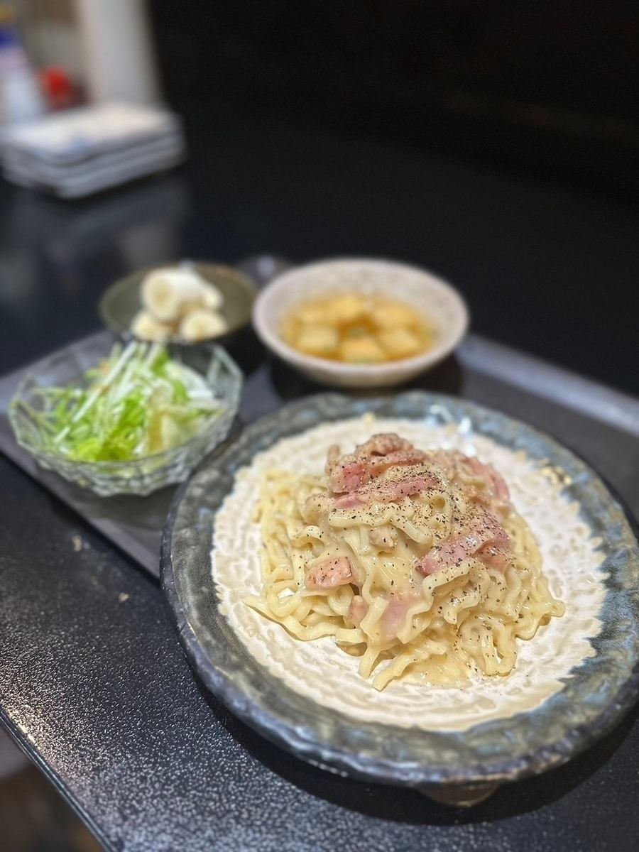 使用沖繩蕎麥麵烹調的海島義大利麵！本店限定！