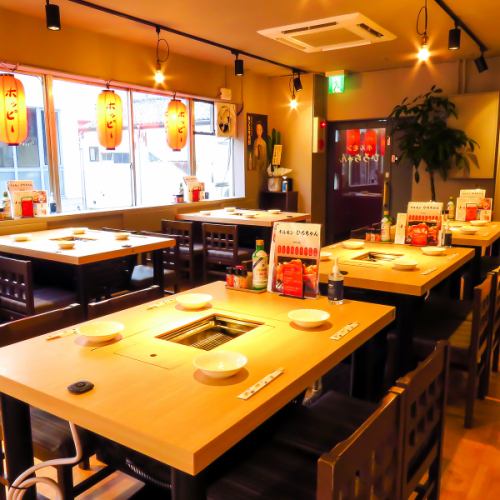 This is a table seat that can seat 2 to 5 people.Please use it with your friends on your way home from work! We have a variety of meats, mainly hormones! We also have popular rare cuts and pork legs that are popular with women ♪ We are looking forward to your visit. I'm here!