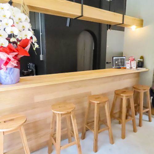 木のぬくもりに包まれる、ほっと落ち着ける空間