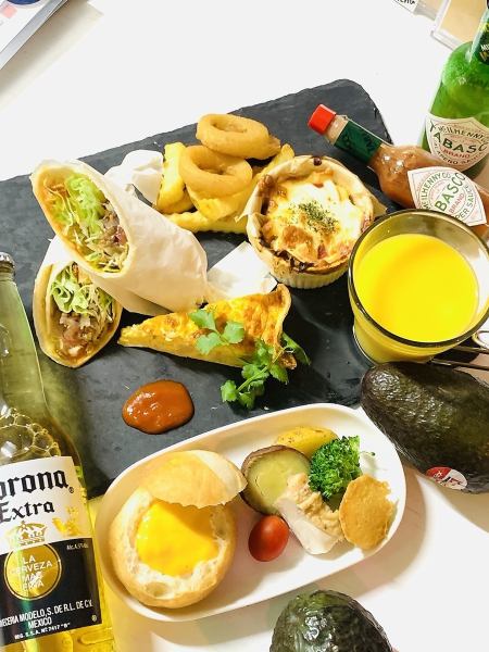 靠近辻堂站！[Onikobore Tacos]我们还提供可以享受Tex-Mex美食、休闲的墨西哥美食和令人愉悦的拉丁饮料的课程！我们已经开始提供极其美味和辛辣的Instagram @diner9449 欢迎协会