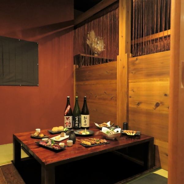 Enjoy charcoal-grilled yakitori in a tasteful private room.You can relax in a private room with horigotatsu.