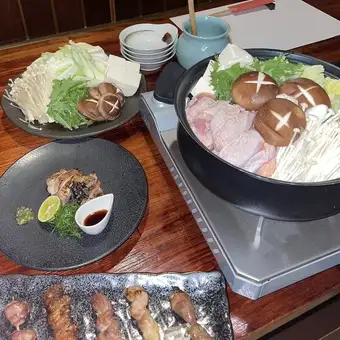 忘新年会にオススメ！季節限定地鶏鍋コース全12品4950円(税込)