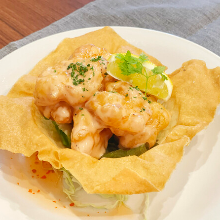 Juicy shrimp tossed in aurora sauce