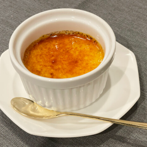 Sashimi egg creme brulee